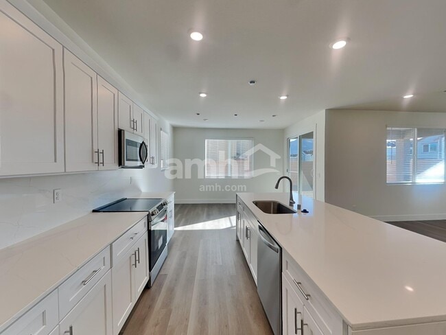 Photo - 8935 Dwarf Chin Ave