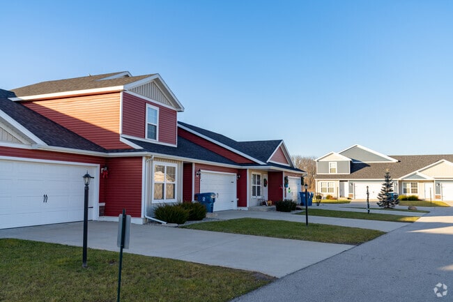 Photo - Perry Creek Townhomes - Midland, MI
