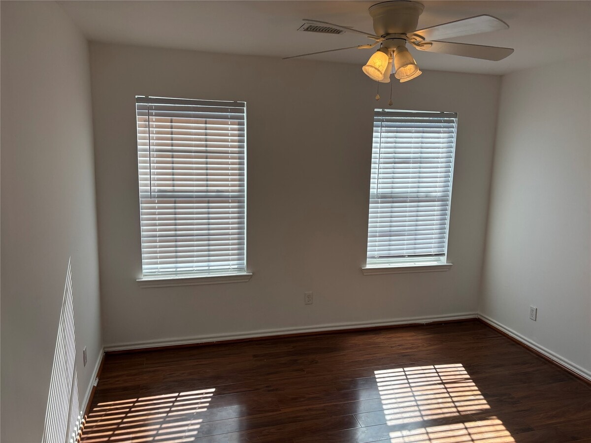 Photo - 7834 Wolfield Ln
