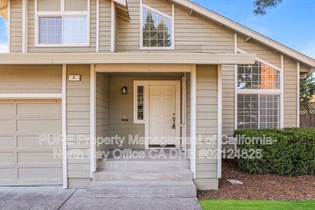 Photo - 8 Voss Park Cir