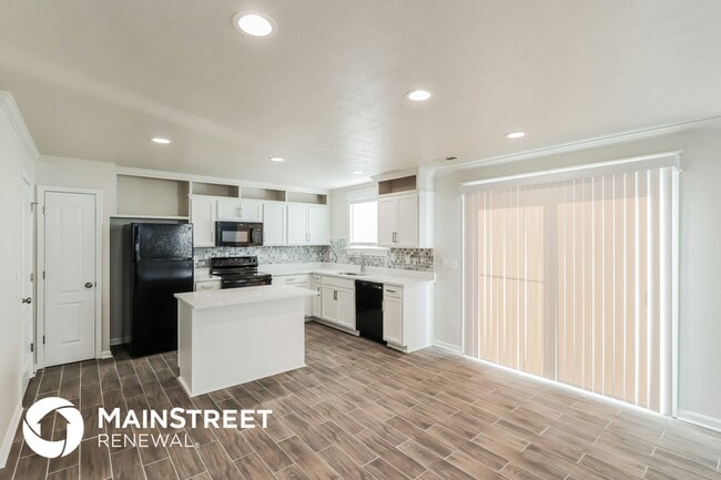 Photo - 6797 Brittany Oak Dr