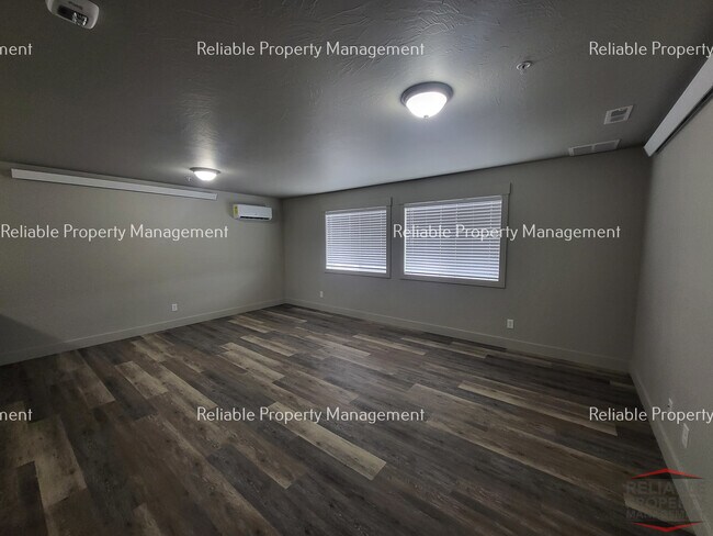 6325 N Silver Fox Rd Unit 2