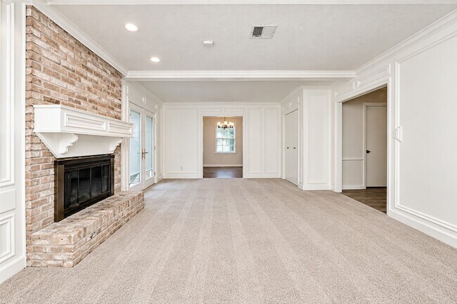11307 Wickersham Ln