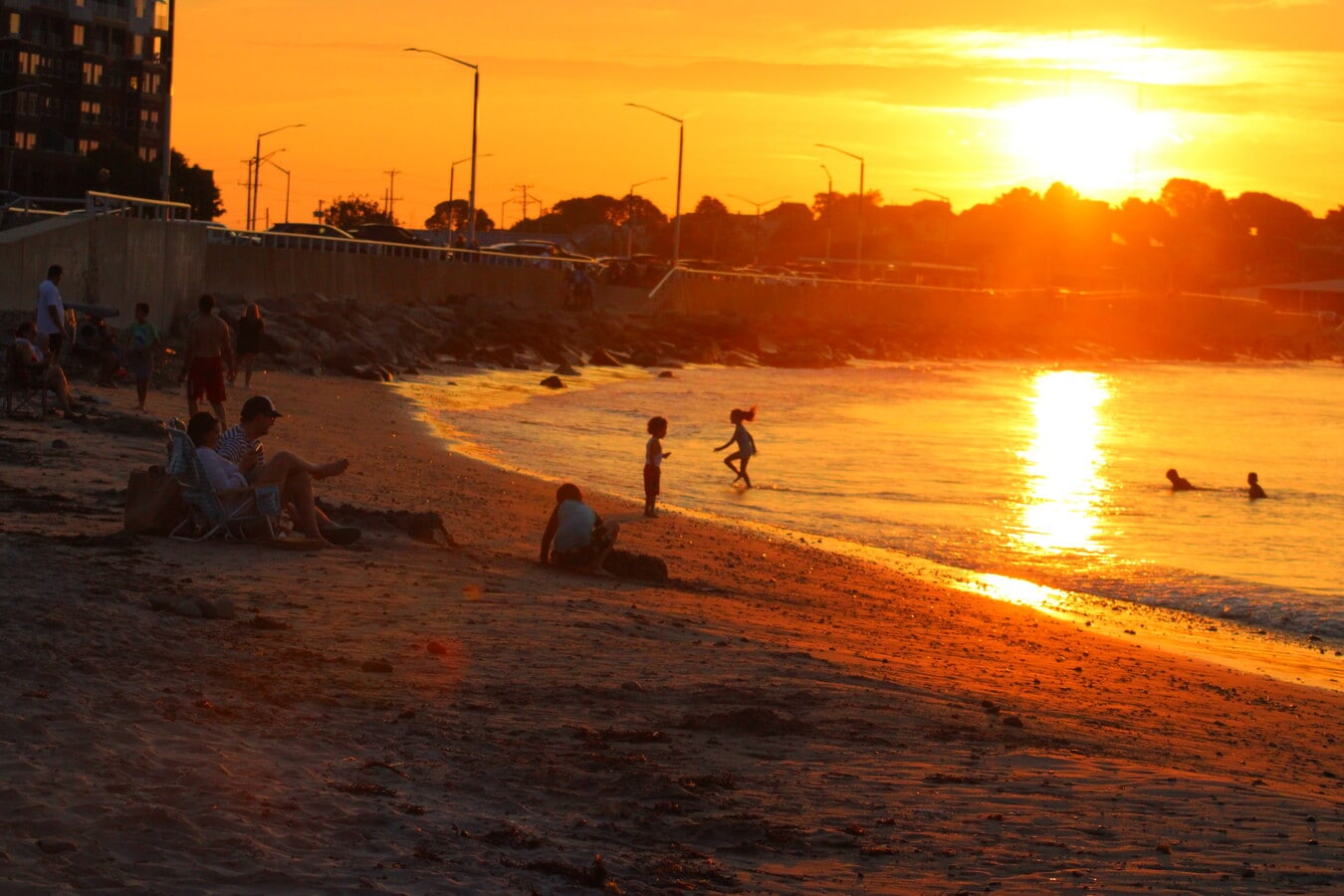 Sunset and sunrise at your door steps - 18 Berkley Rd