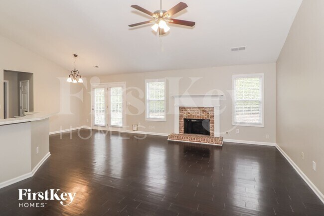 7250 Lanier Cove Ct