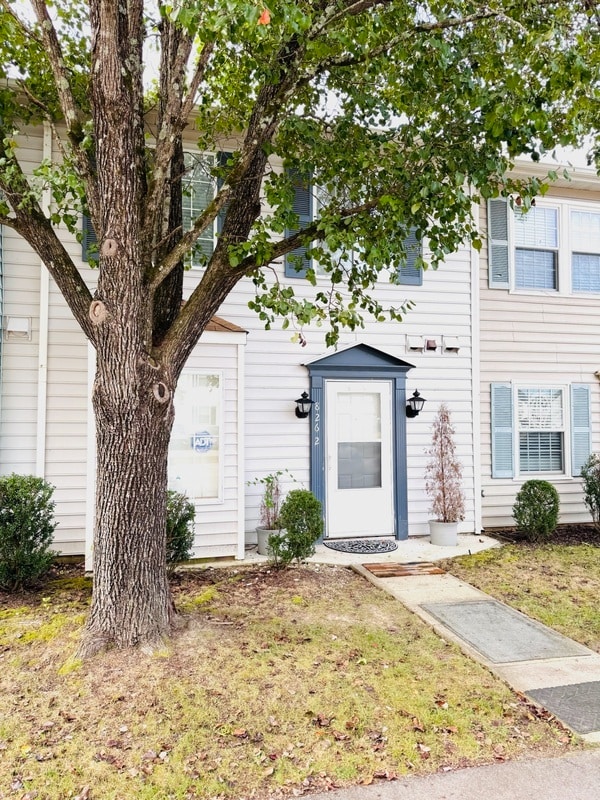 Building Photo - 8262 McGuire Dr