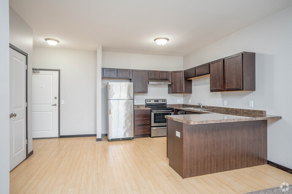 2BR,1BA - 1008SF - Kitchen