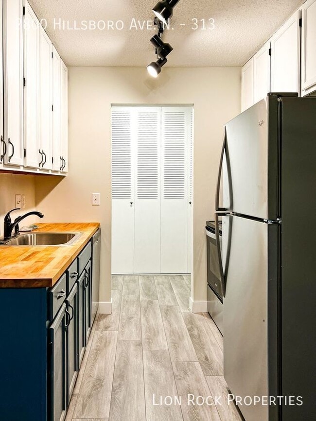 Photo - 2800 Hillsboro Ave N Unit 313