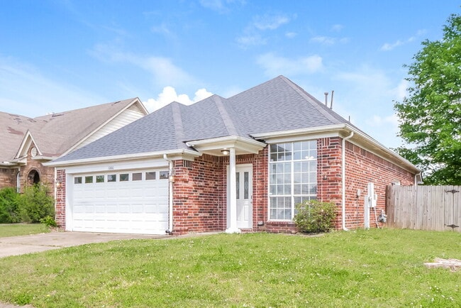 Photo - 1000 Leconte Gap St