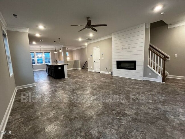 Photo - 986 Gateway Commons Cir