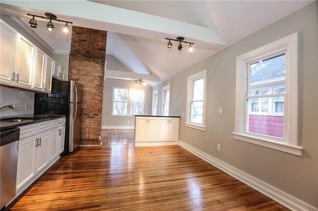 Photo - 32 Rowley St