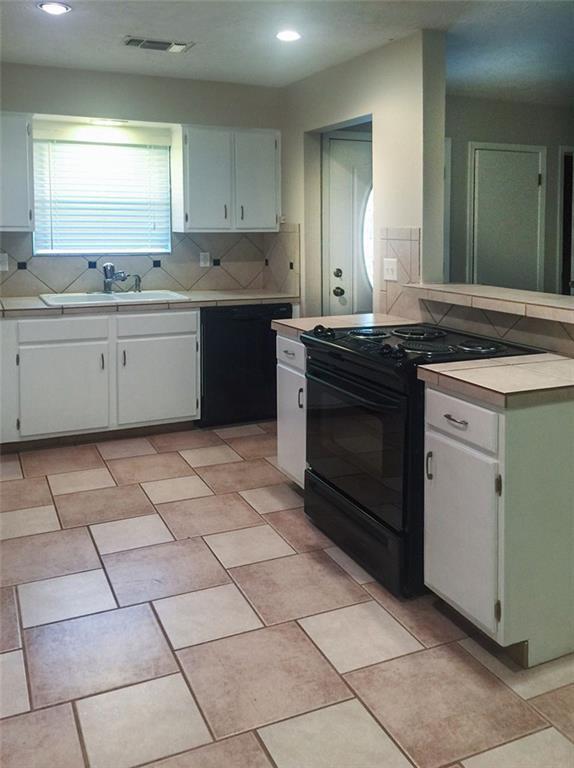 Photo - 1658 Chippeway Ln