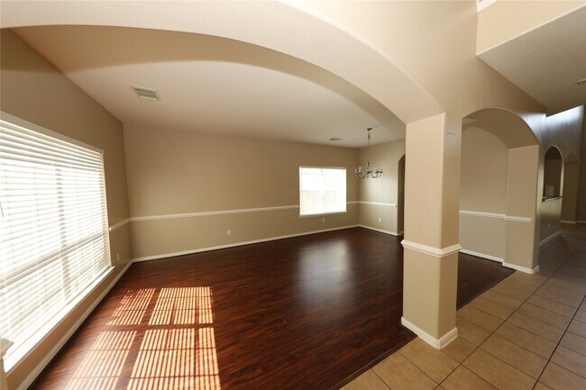 Photo - 2311 Diamond Springs Dr