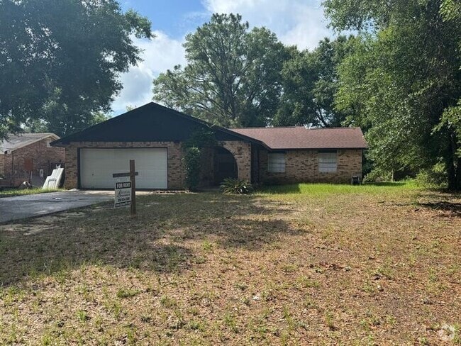 Building Photo - Pensacola - Pinehurst Subdivision - 3 bedr... Rental