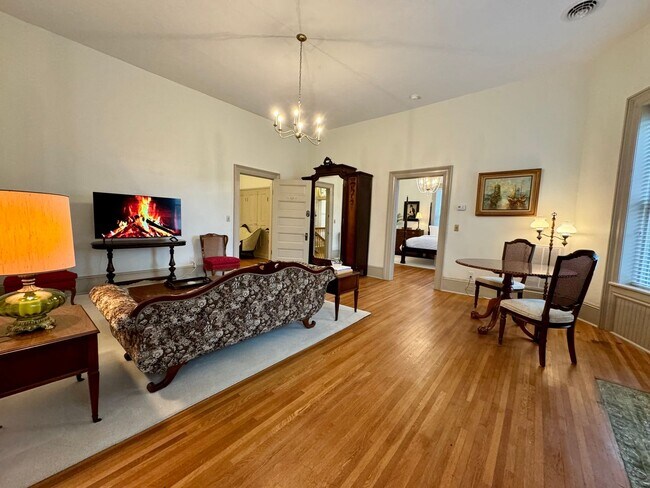 Photo - The Fitzgerald Unit Suite 3