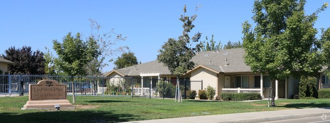 Photo - Las Palmas Senior Housing Complex