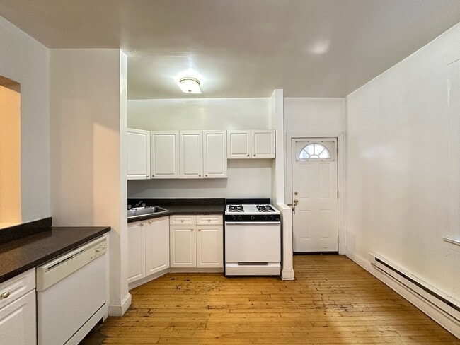 1314 Oak Ave Unit H3