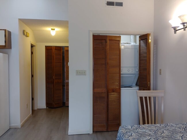 Photo - 510 Fairwood Lakes Dr Unidad 19E