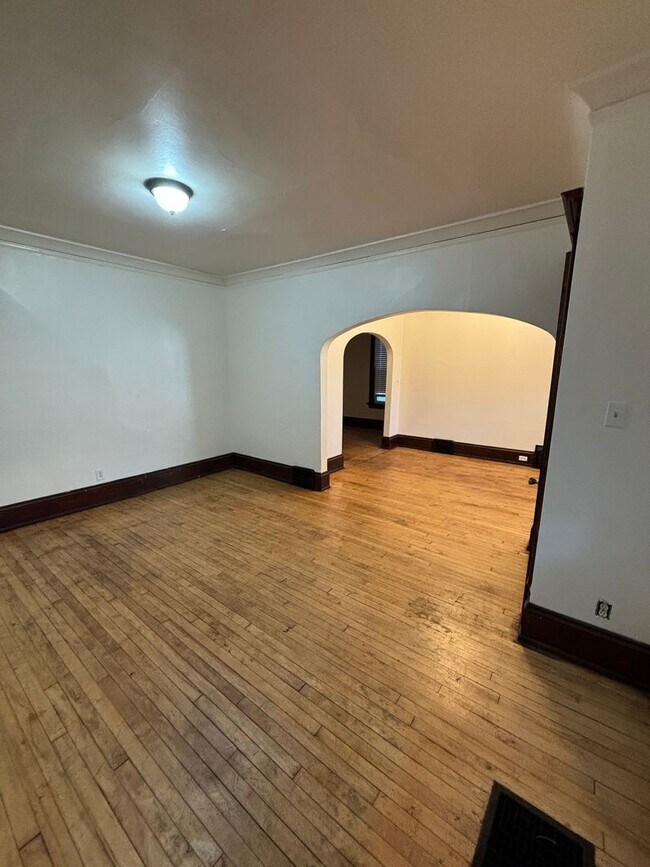 Photo - 2229 N 40th St Unit 2229 N 40th St Lower