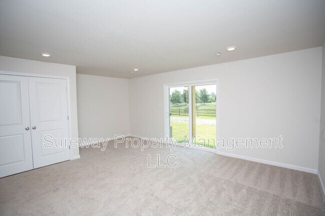 Photo - 234 Macoun Way