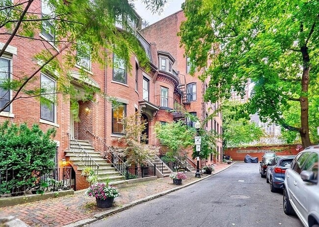 Building Photo - 11 Cazenove St Unit 2