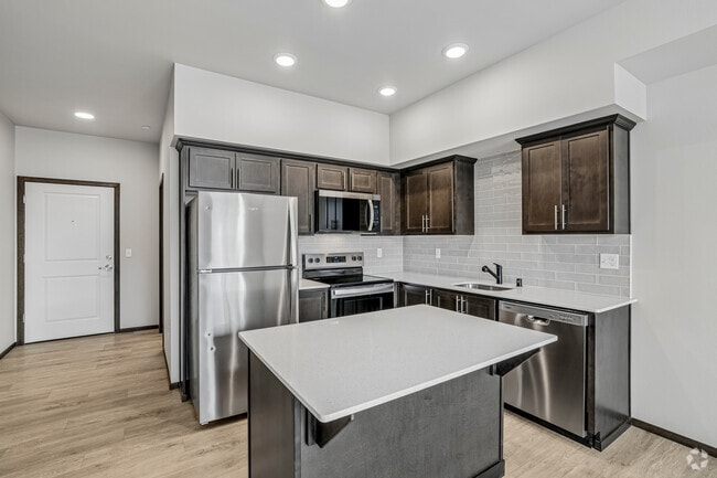 2BR, 2BA W/Den - 1,071SF - Kitchen