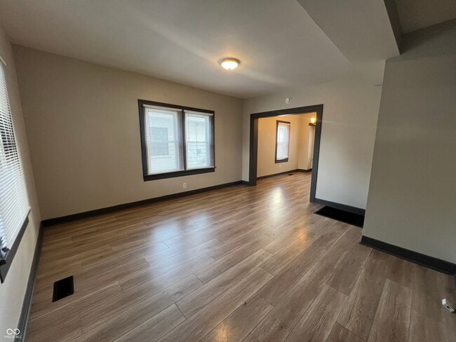 Photo - 154 S 9th Ave