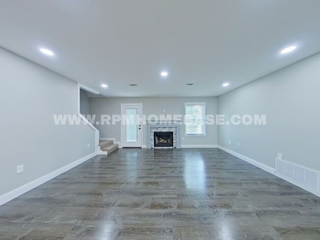 Photo - 147 Villacrest Dr