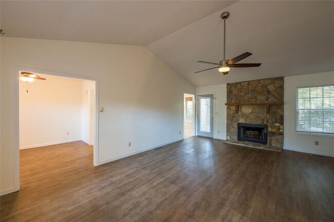 Photo - 3086 Cynthia Ct