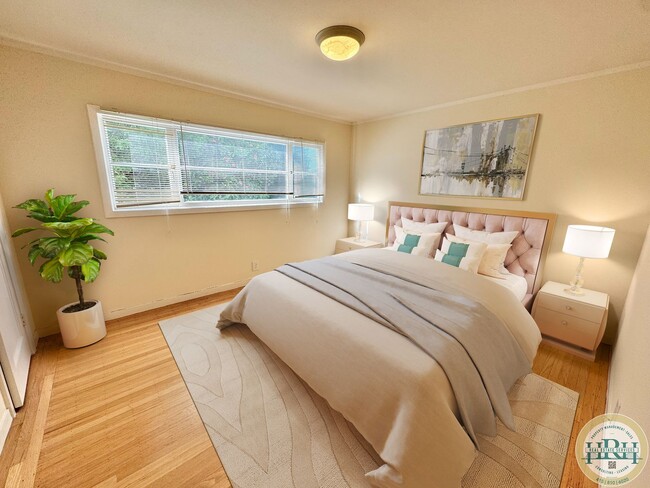 Building Photo - Spacious & Bright 2BR|1BA w/ One Garage Pa... Unit 5547 Rental
