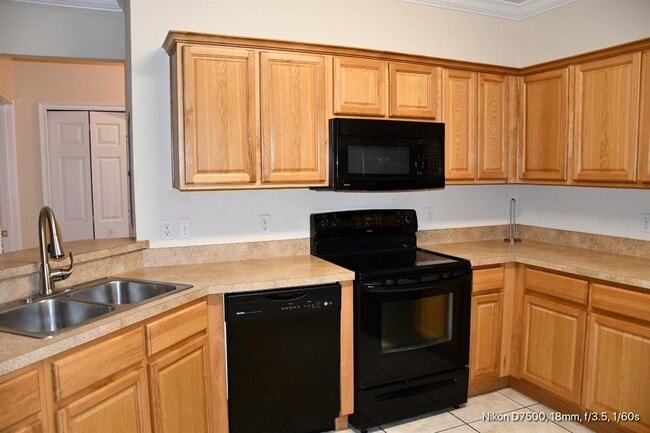 Photo - 2165 NW 10th St