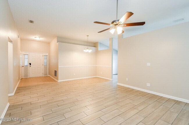 Photo - 1043 Three Forks Ct