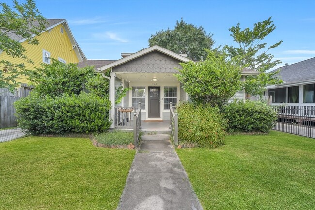 Photo - 203 Northwood St