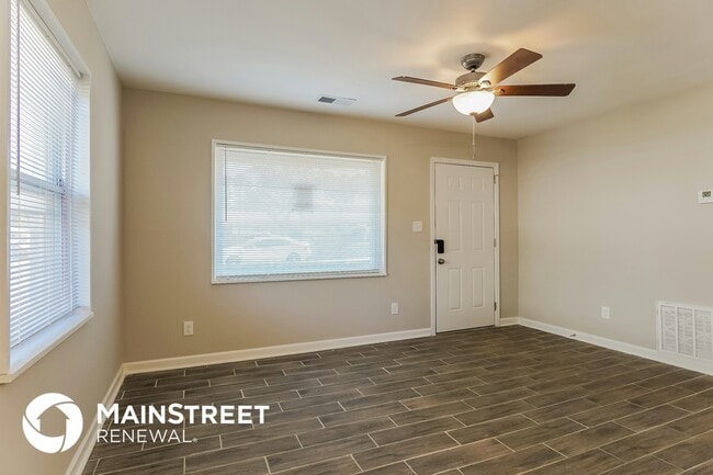 Photo - 1616 Bryson St