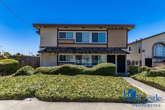 Building Photo - 2009 Florida St