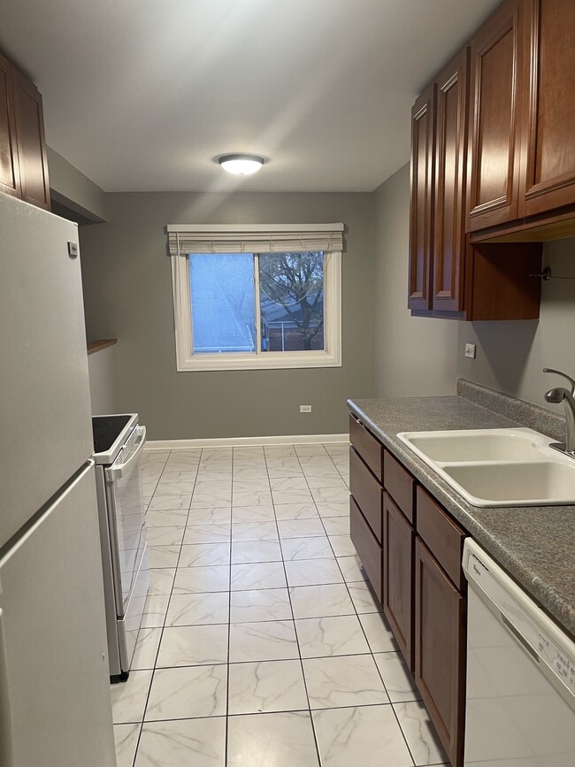 Photo - 810 E Shady Way