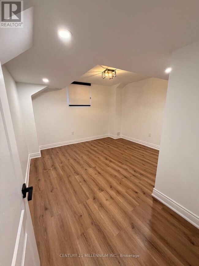 Photo - 2187 Alderbrook Dr