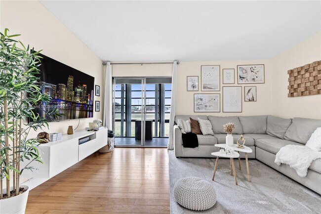 Photo - 9731 Hammocks Blvd Unit 206B