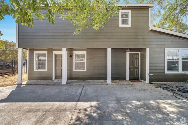 Building Photo - 4809 McEwen St Rental