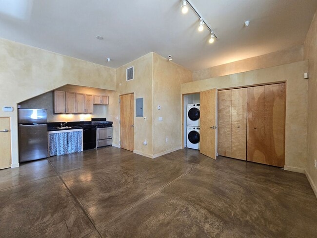 Photo - 1012 Marquez Pl