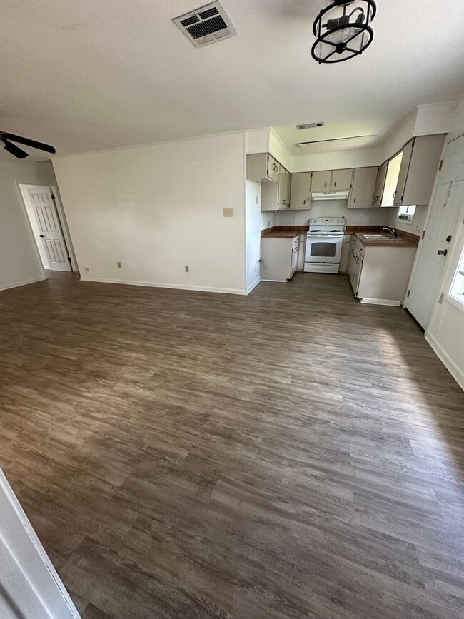 Photo - Updated 3 Bedroom 1.5 Bath Home in Gray