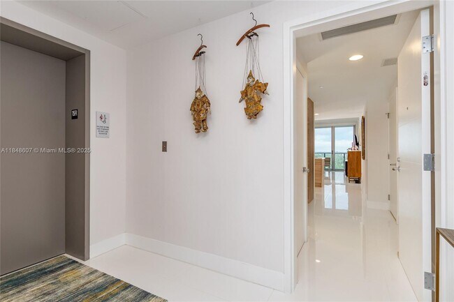 Photo - 16385 Biscayne Blvd Unit 1503
