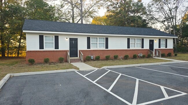 Building Photo - Monetta Apartments Unit 455