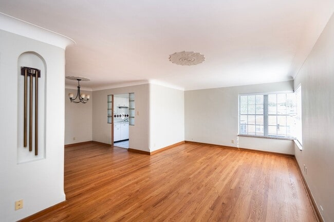 Photo - 89 Willmore Rd Unit 89 Willmore Rd, 2N