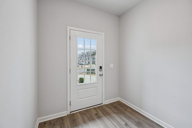 Photo - Welcome to Lewisburg Kings Landing