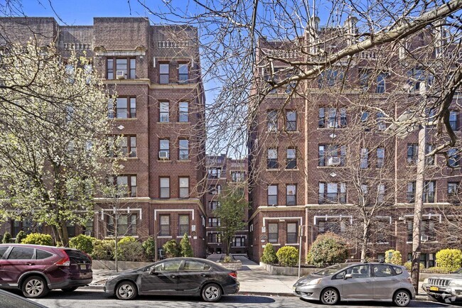 Building Photo - 275 Harrison Ave Unit B4 Rental