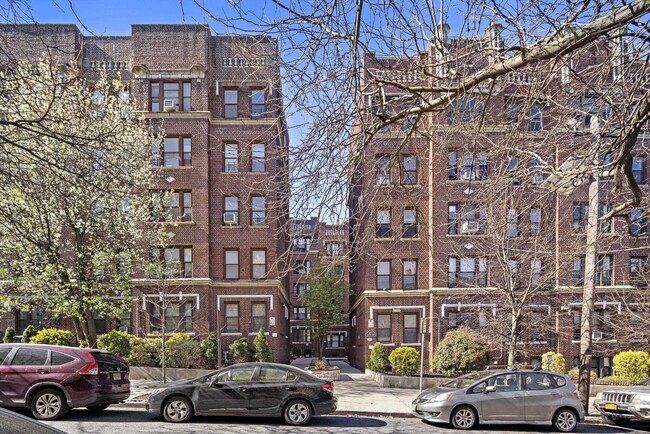 Building Photo - 275 Harrison Ave Unit B4 Rental