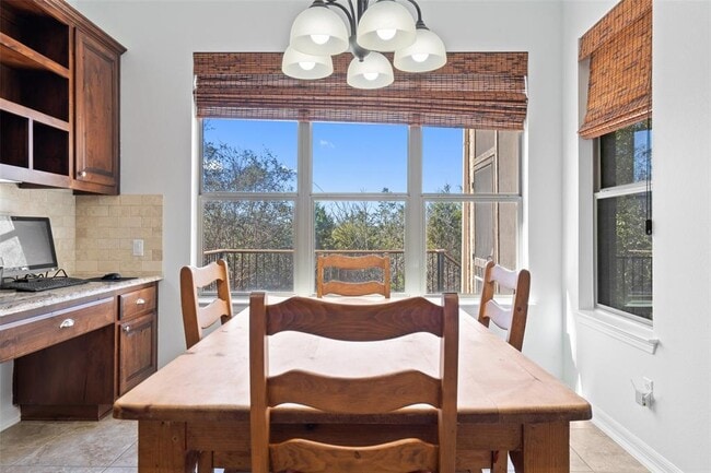 Photo - 172 Mirafield Ln