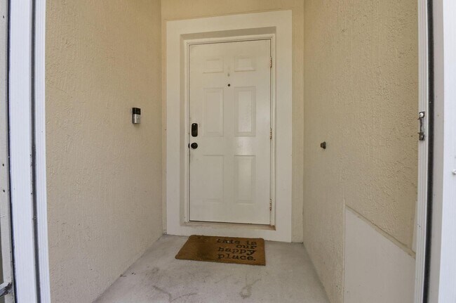 Photo - 9902 Lago Dr