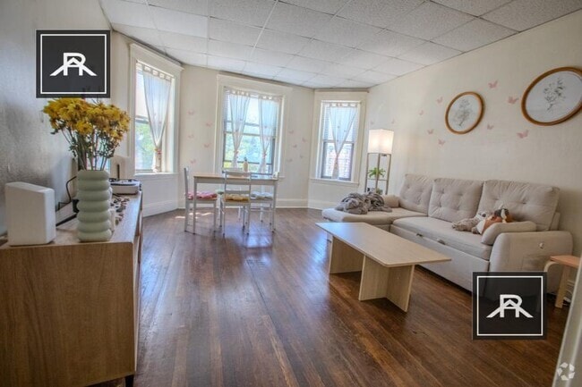 Building Photo - 1 bedroom in Brighton MA 02135 Unit 7B Rental